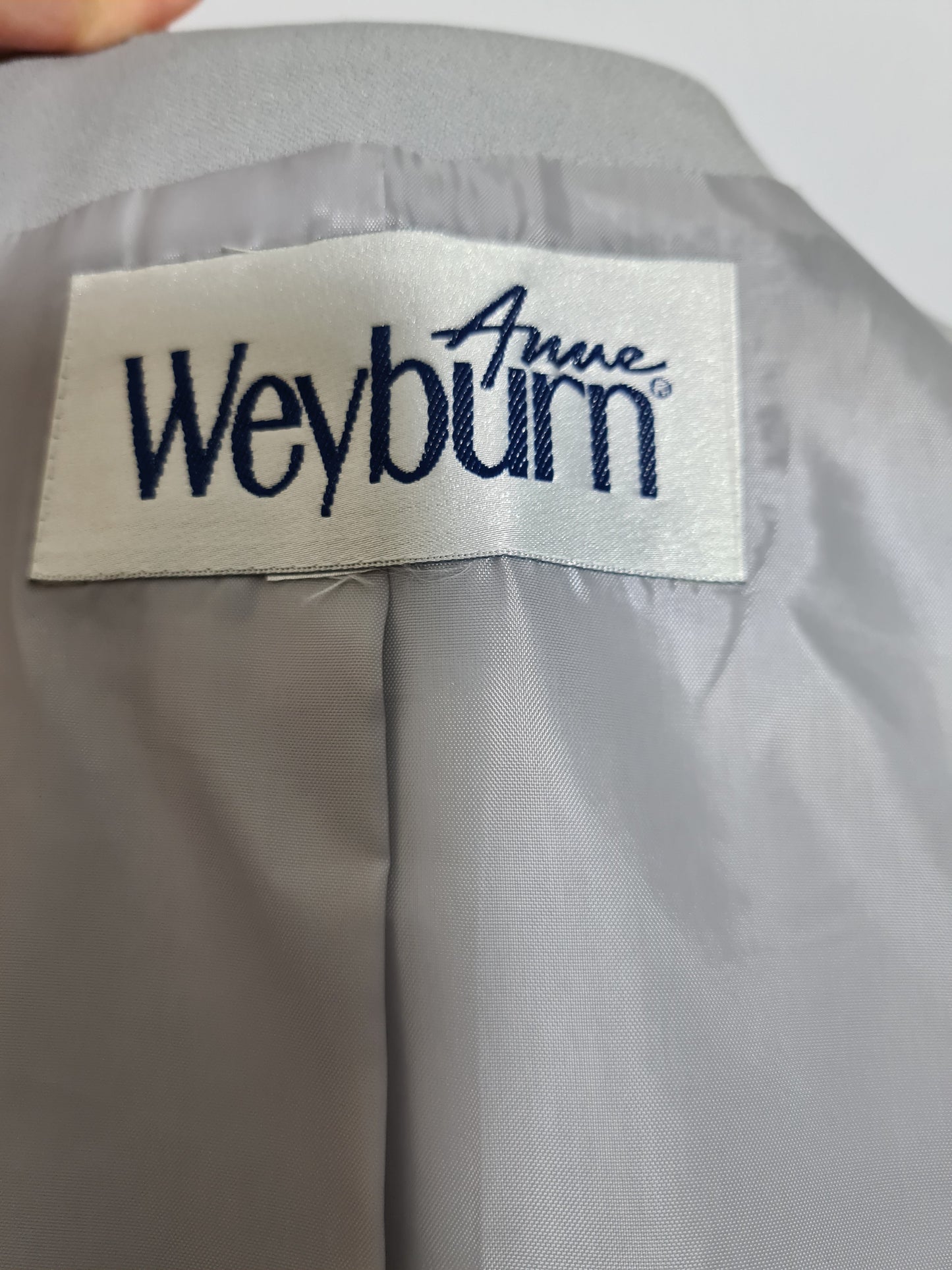 Veste femme grise style japonisant Anne Weyburn avec décors brodés et perles des années 90-2000 EMMAUS