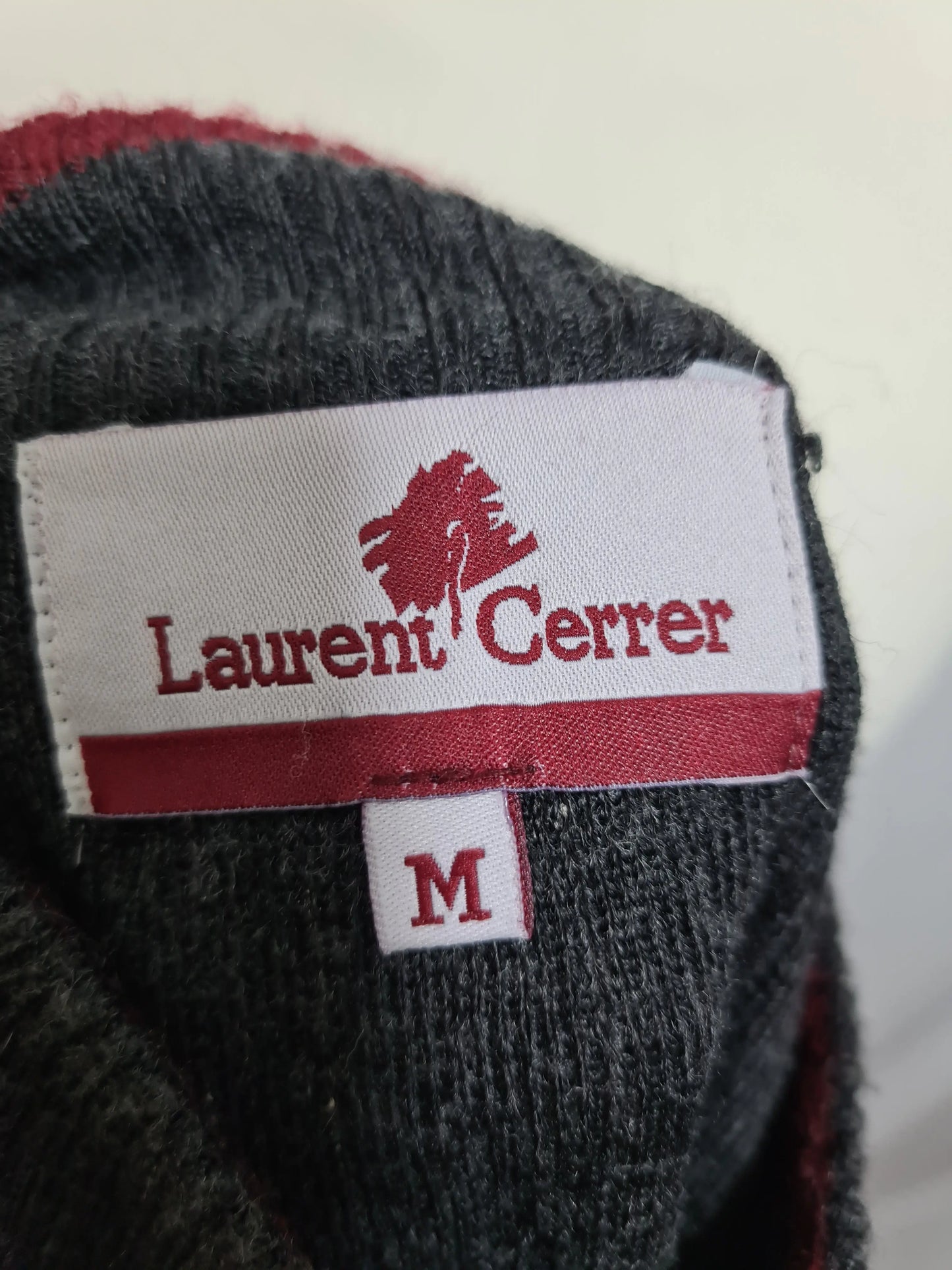 Pull Laurent Cerrer doux et chaud des années 90 EMMAUS