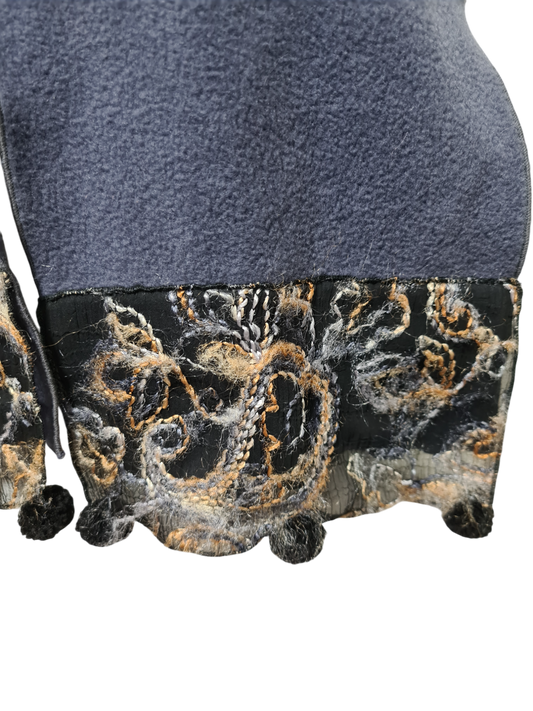 Écharpe douce et chaude à bordures brodées pompons bohème chic des années 90-2000 EMMAUS