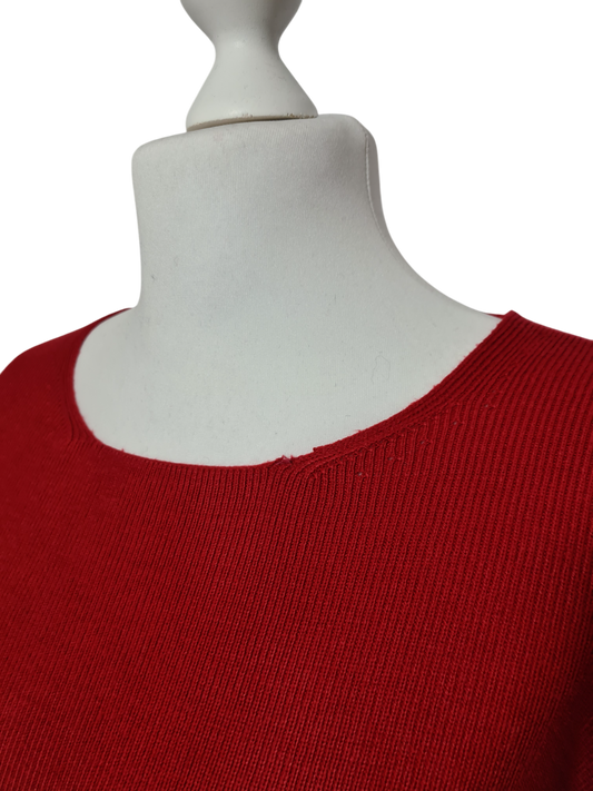 Pull rouge coupe ample St Michael en acrylique des années 80-90 EMMAUS