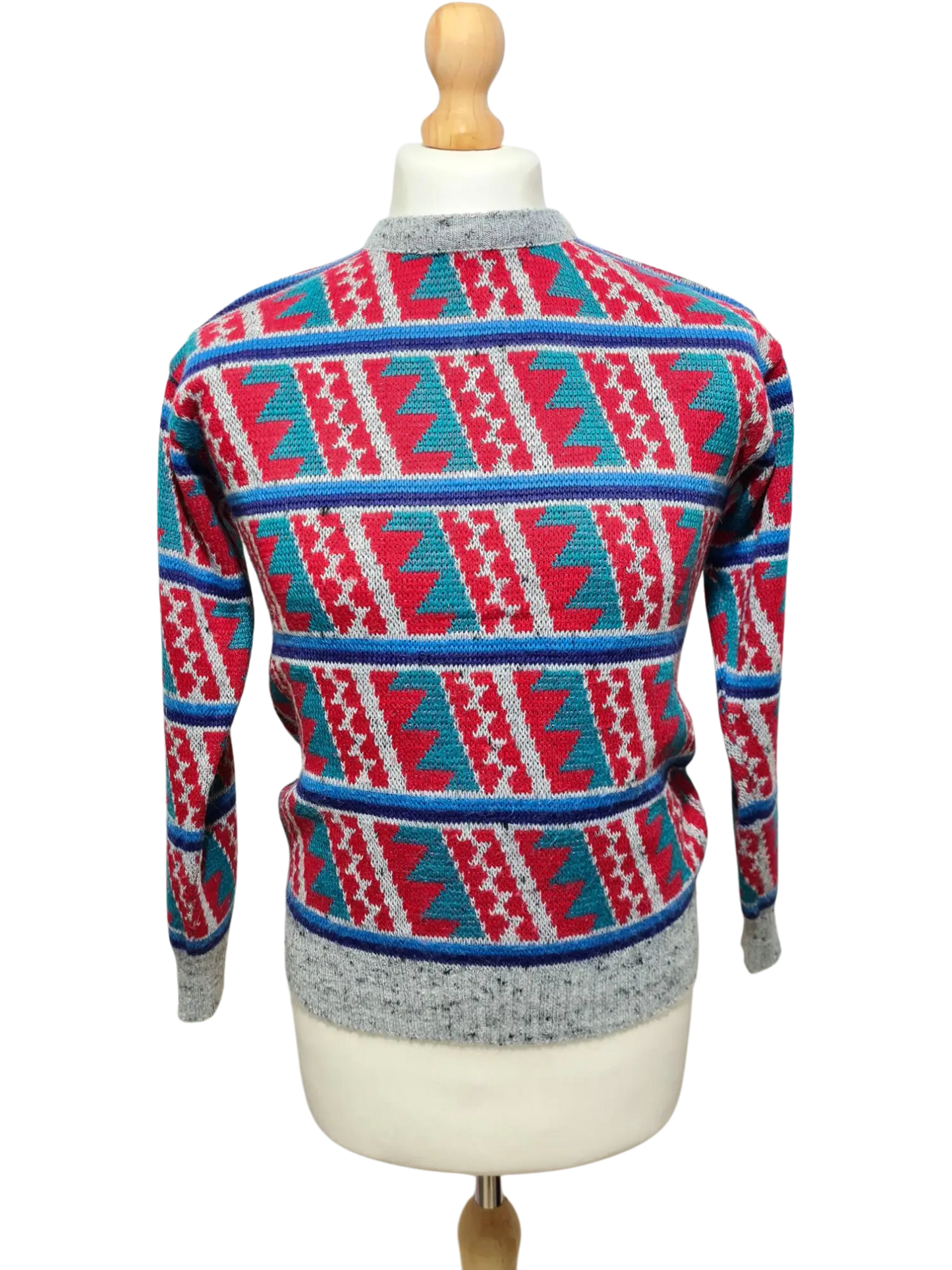 Pull homme motifs graphiques inspiration ski ou sportwear rétro des années 80-90 EMMAUS