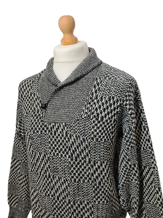 Pull graphique en jacquard noir et blanc des années 80-90 EMMAUS