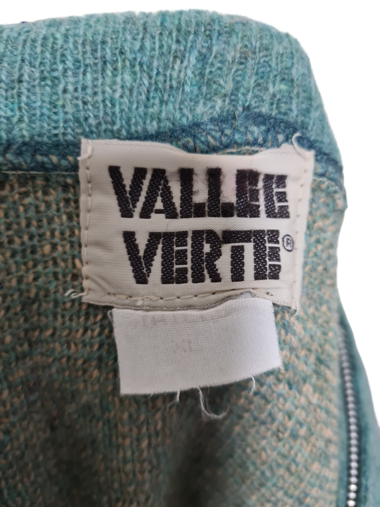 Pull inspiration folk autrichienne/suisse motifs animaliers et jacquard des années 80 EMMAUS