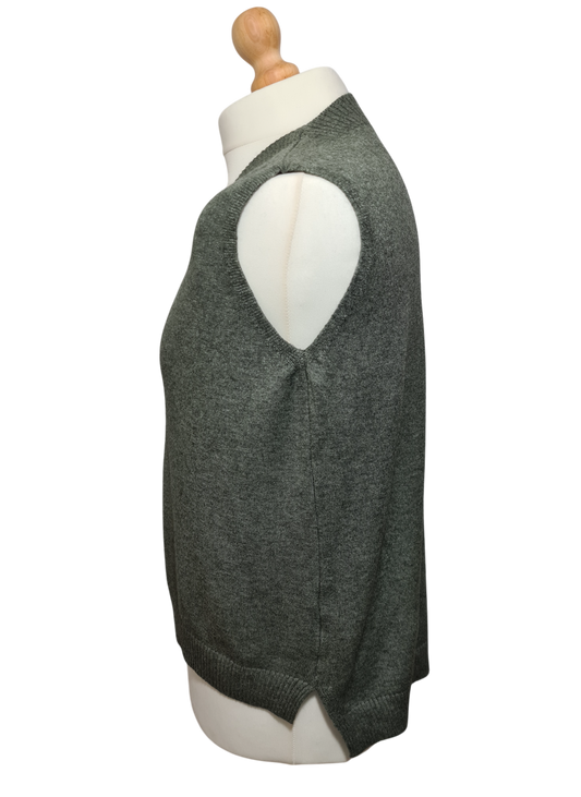 Pull homme sans manches col V des années 90-2000 EMMAUS