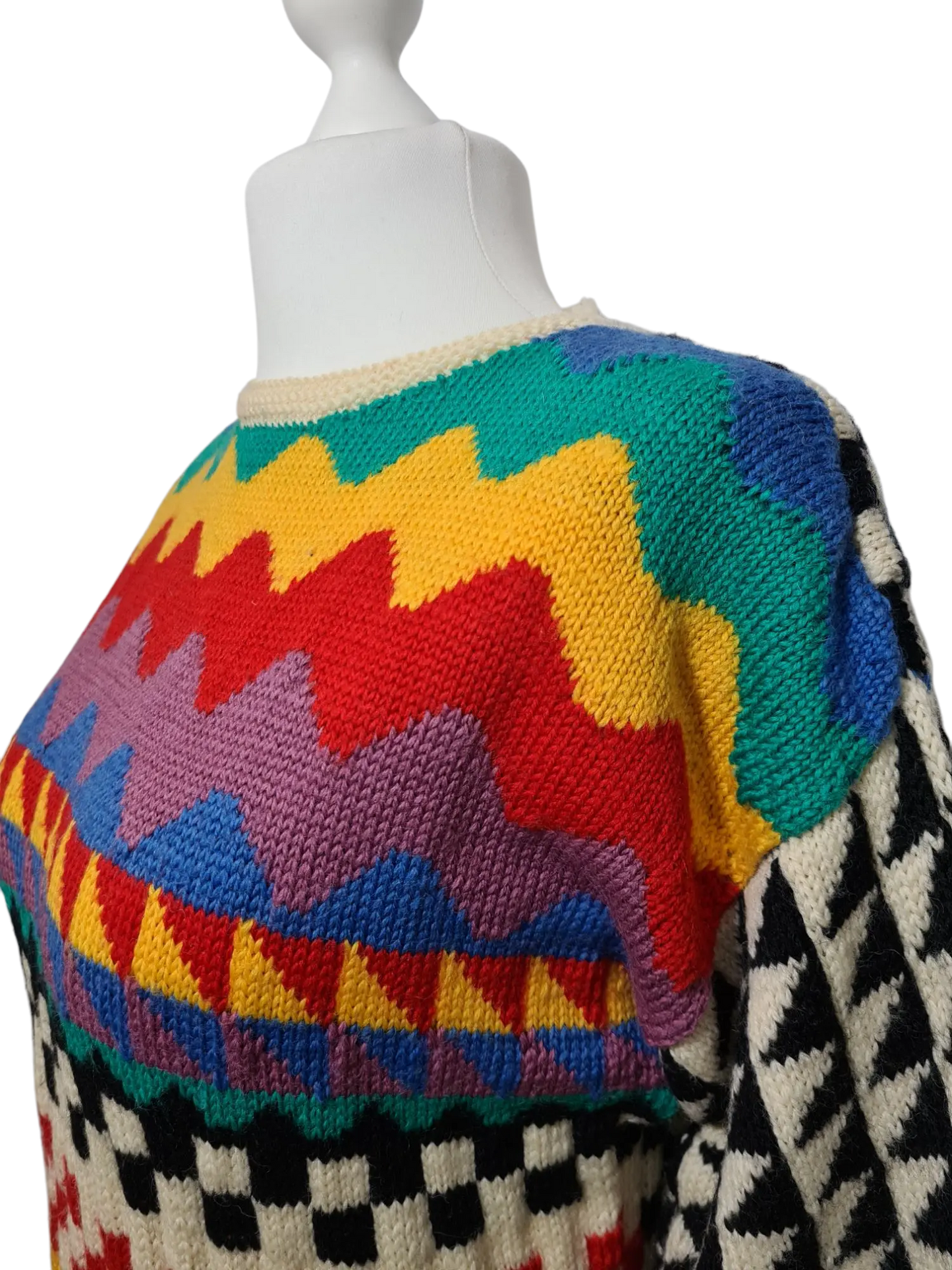 Pull en laine rare tricotée main inspiration coogi des années 80-90 EMMAUS