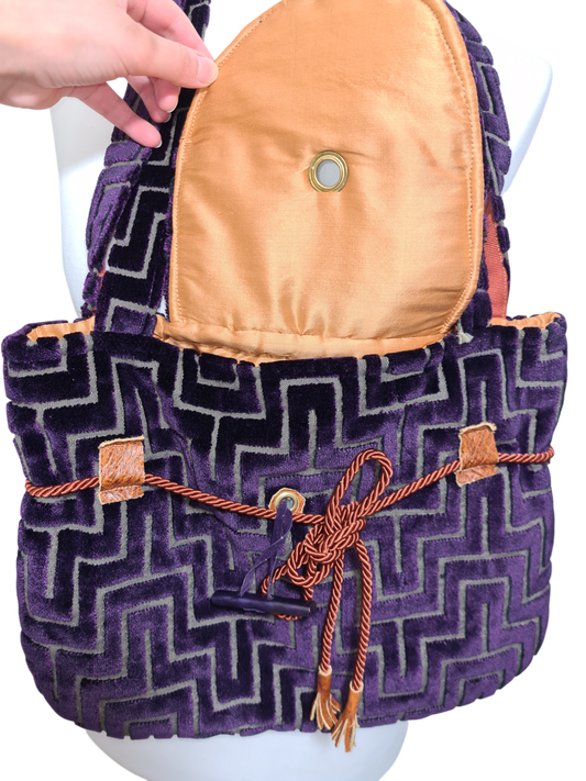Sac à main artisanal en velours violet inspiration Art Déco des années 2000 EMMAUS