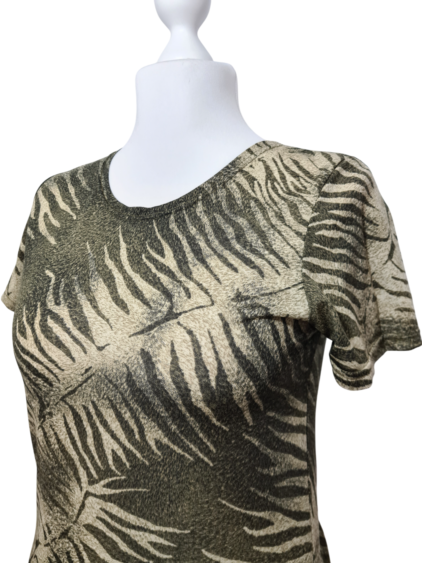 T-shirt kaki Bergère de France des années 90-2000 EMMAUS