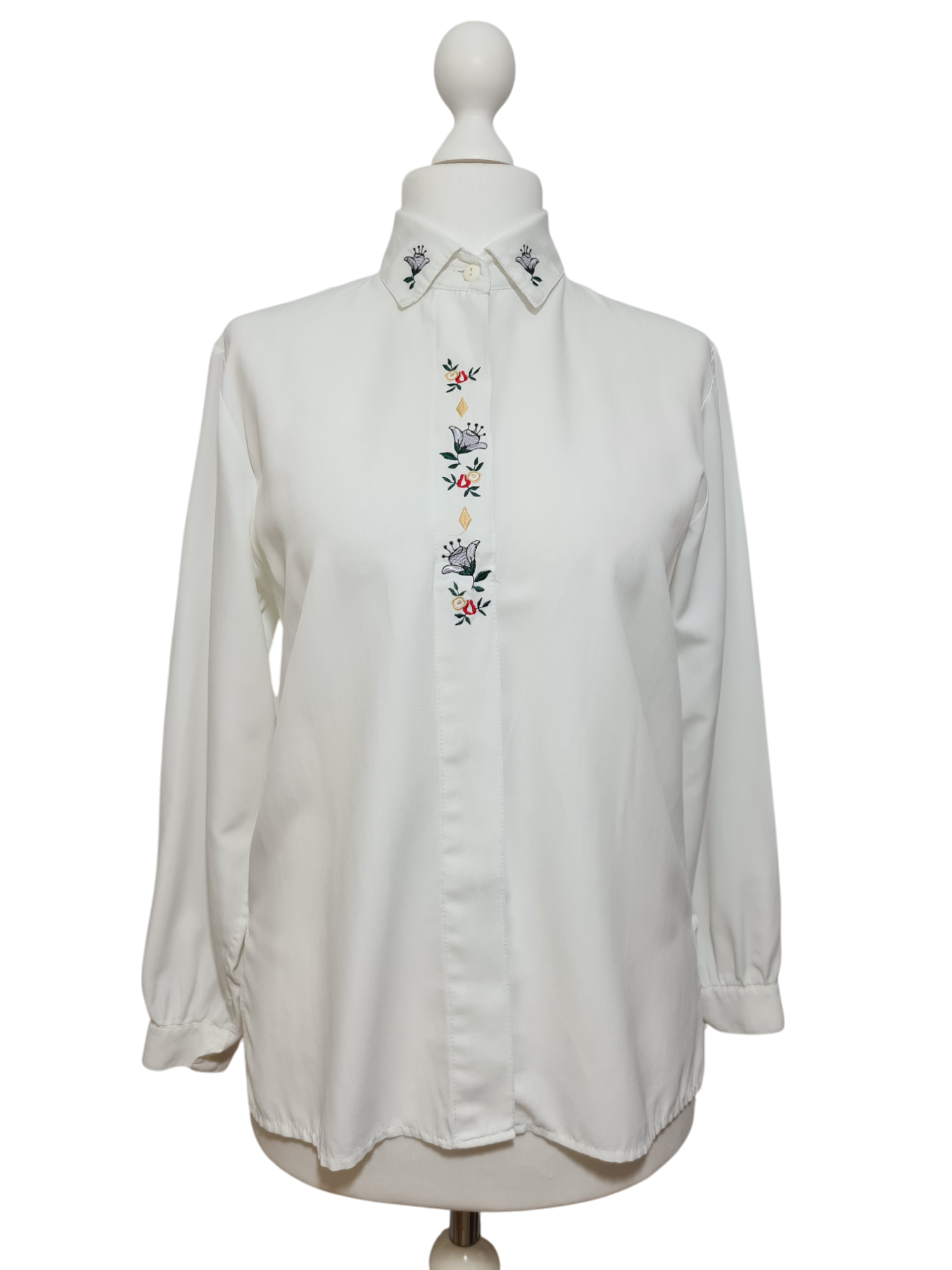 Chemise blanche broderies col et buste des années 80 Aucun fournisseur