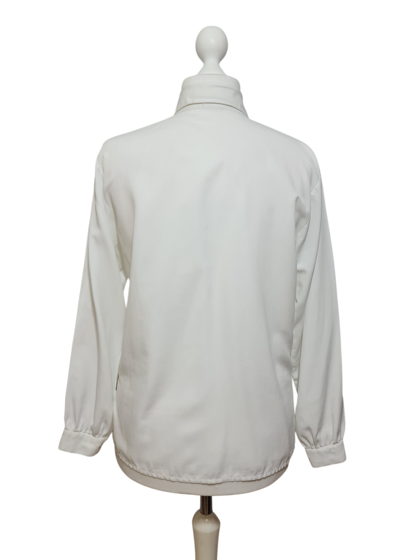 Chemise blanche broderies col et buste des années 80 Aucun fournisseur