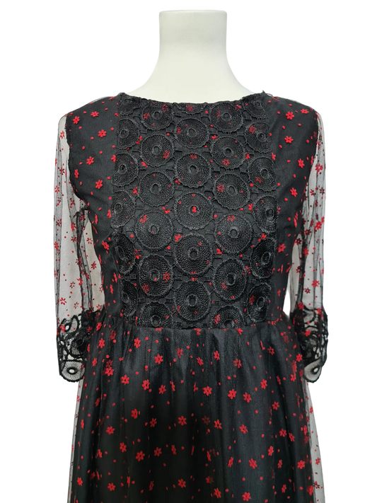 Robe longue vintage noire à fleurs rouges T.M fait main EMMAUS
