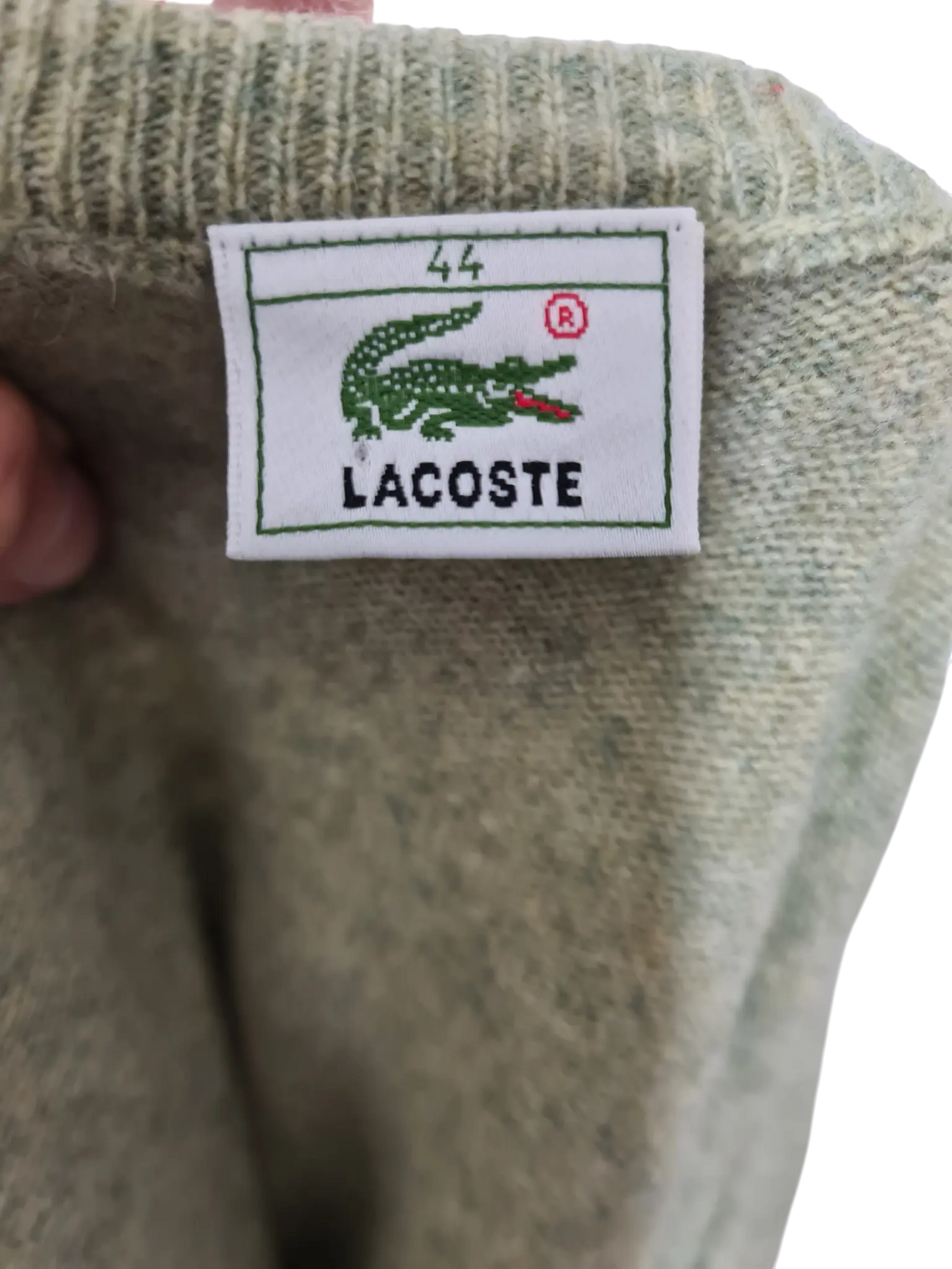 Pull col V Lacoste femme laine d’agneau T.40 (vintage made in Spain) Aucun fournisseur