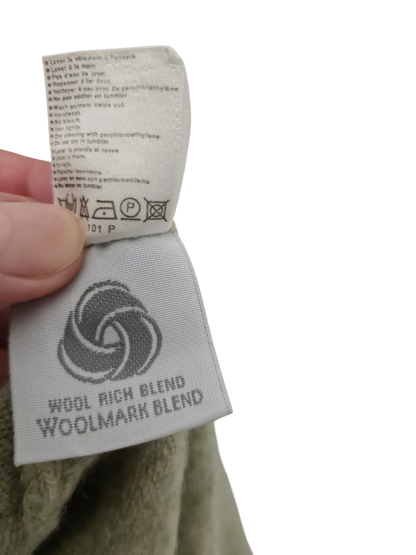 Pull col V Lacoste femme laine d’agneau T.40 (vintage made in Spain) Aucun fournisseur