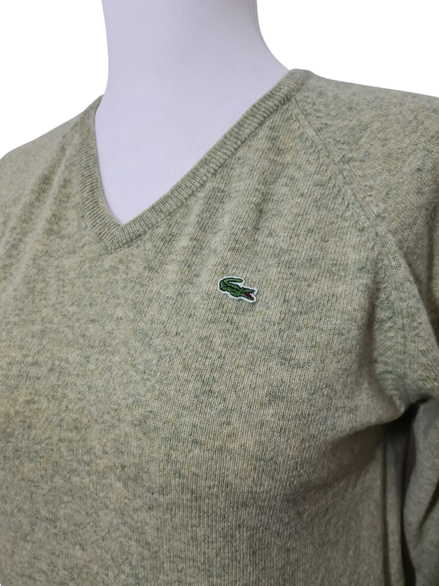 Pull col V Lacoste femme laine d’agneau T.40 (vintage made in Spain) Aucun fournisseur