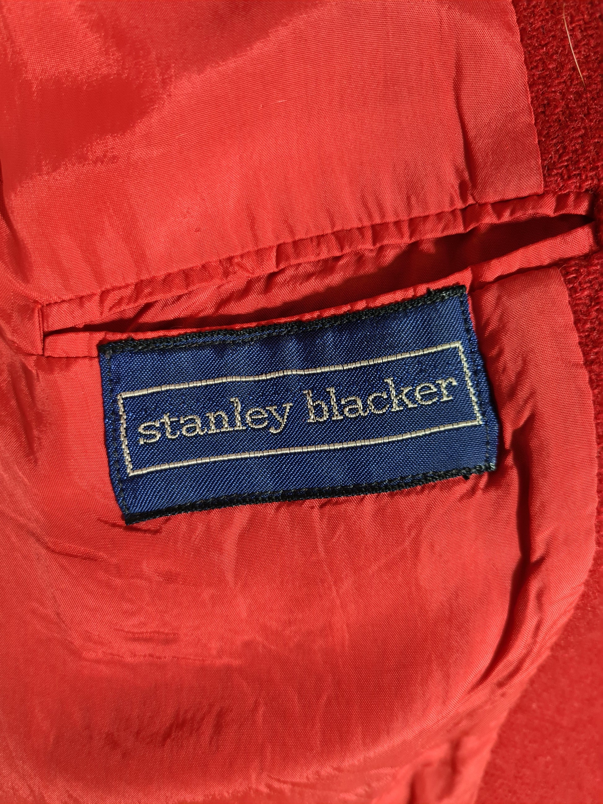 Manteau rouge femme Stanley Blacker des années 70 Les sales voleurs