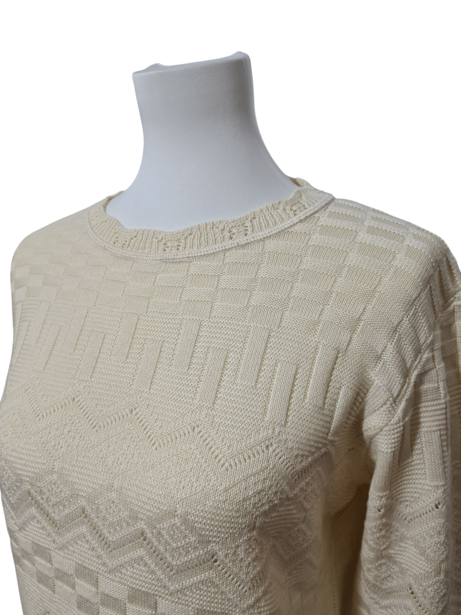 Pull crème en tricot texturé des années 80-90 EMMAUS