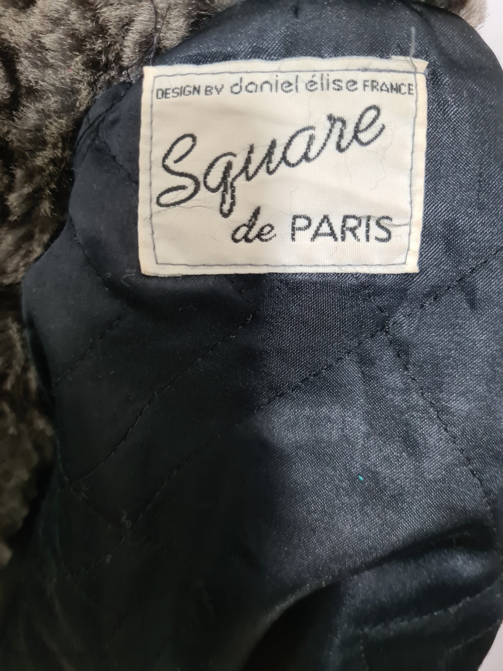 Manteau vintage des années 90-2000 simili cuir & fausse fourrure Square de Paris Brocante
