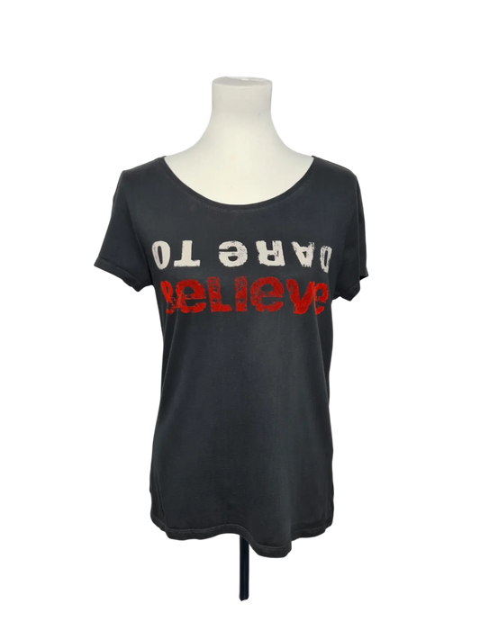 T-shirt Levi’s Dare to Believe gris