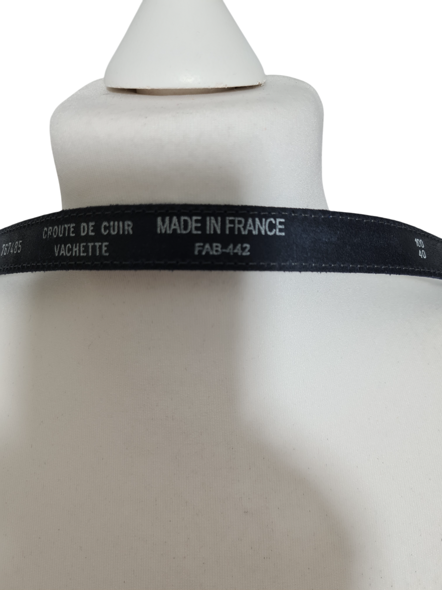 Ceinture fine bleue marine en croûte de cuir des années 90-2000 - FRIPEO