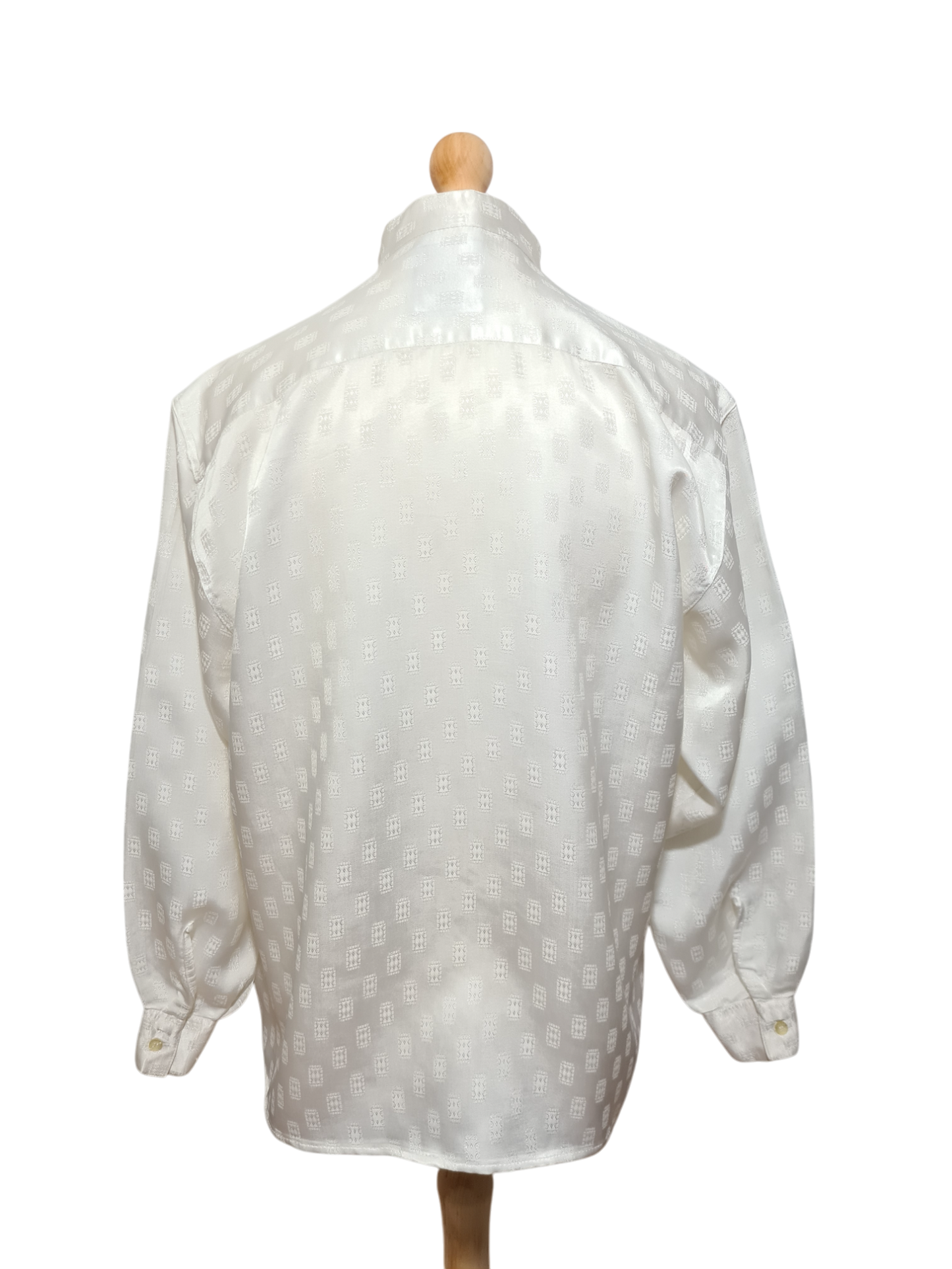 Chemise homme blanche satinée des années 80-90 EMMAUS