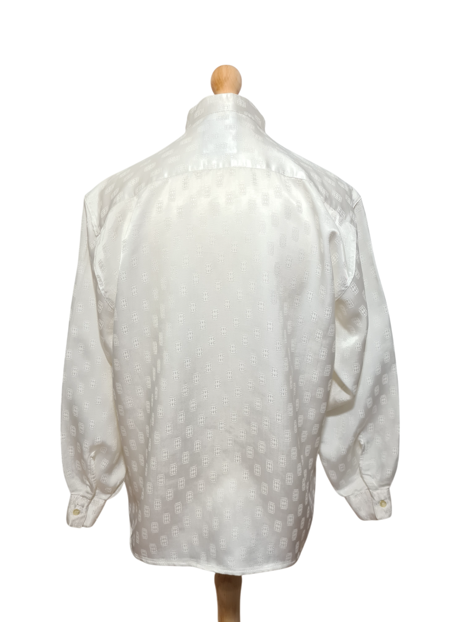 Chemise homme blanche satinée des années 80-90 EMMAUS