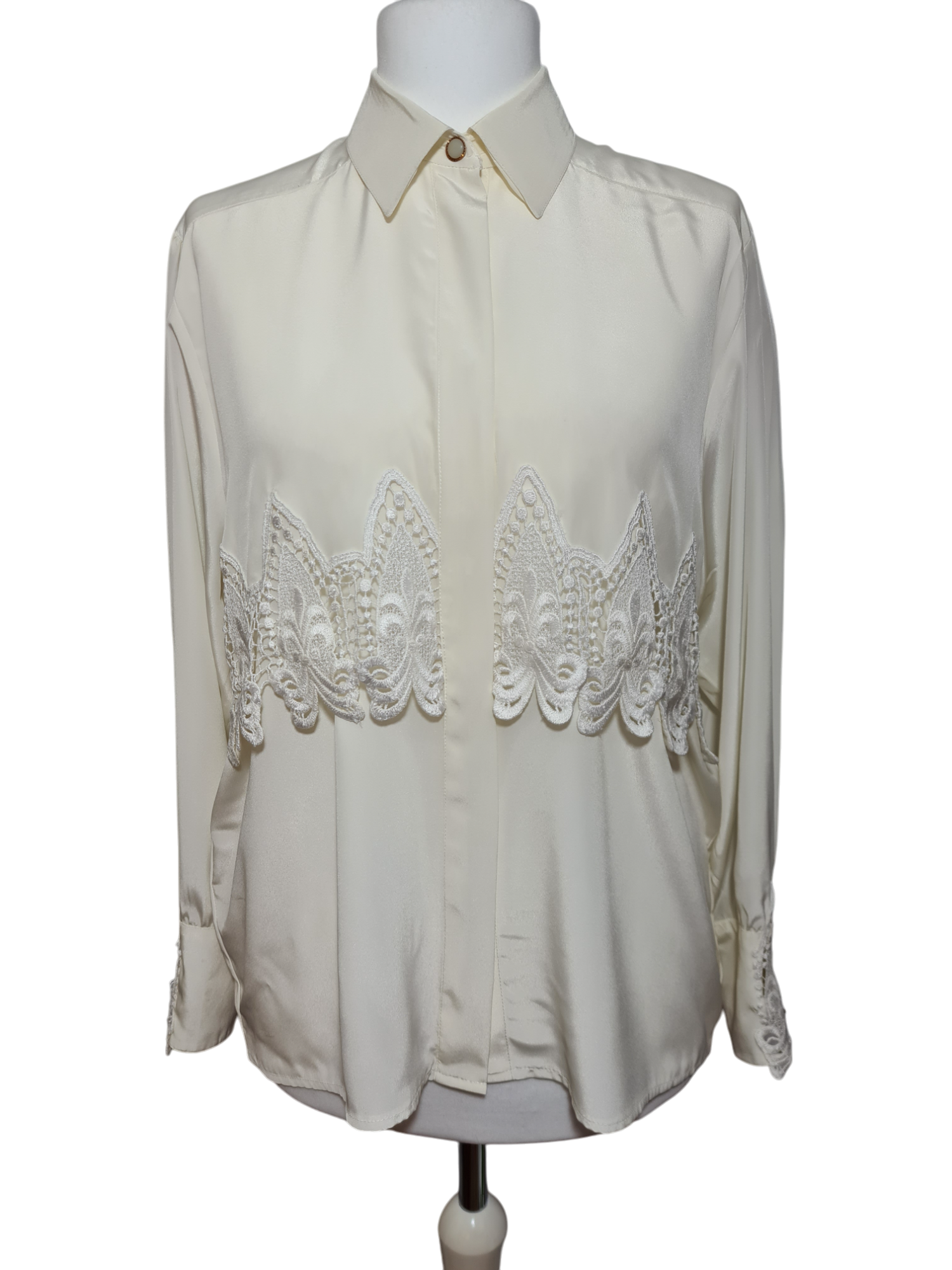 Chemisier femme blanc cassé en dentelle des années 80-90 EMMAUS