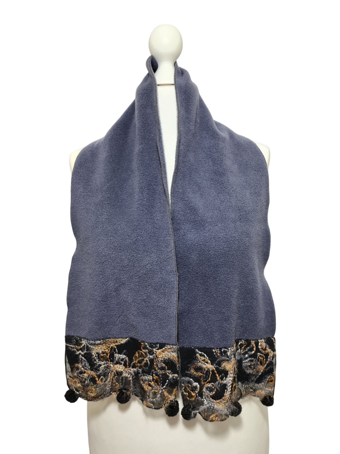 Écharpe douce et chaude à bordures brodées pompons bohème chic des années 90-2000 EMMAUS