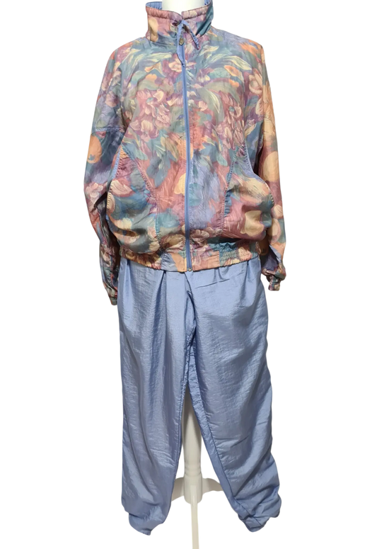 Ensemble survêtement sport fleuri couleur lilas des années 80-90 EMMAUS