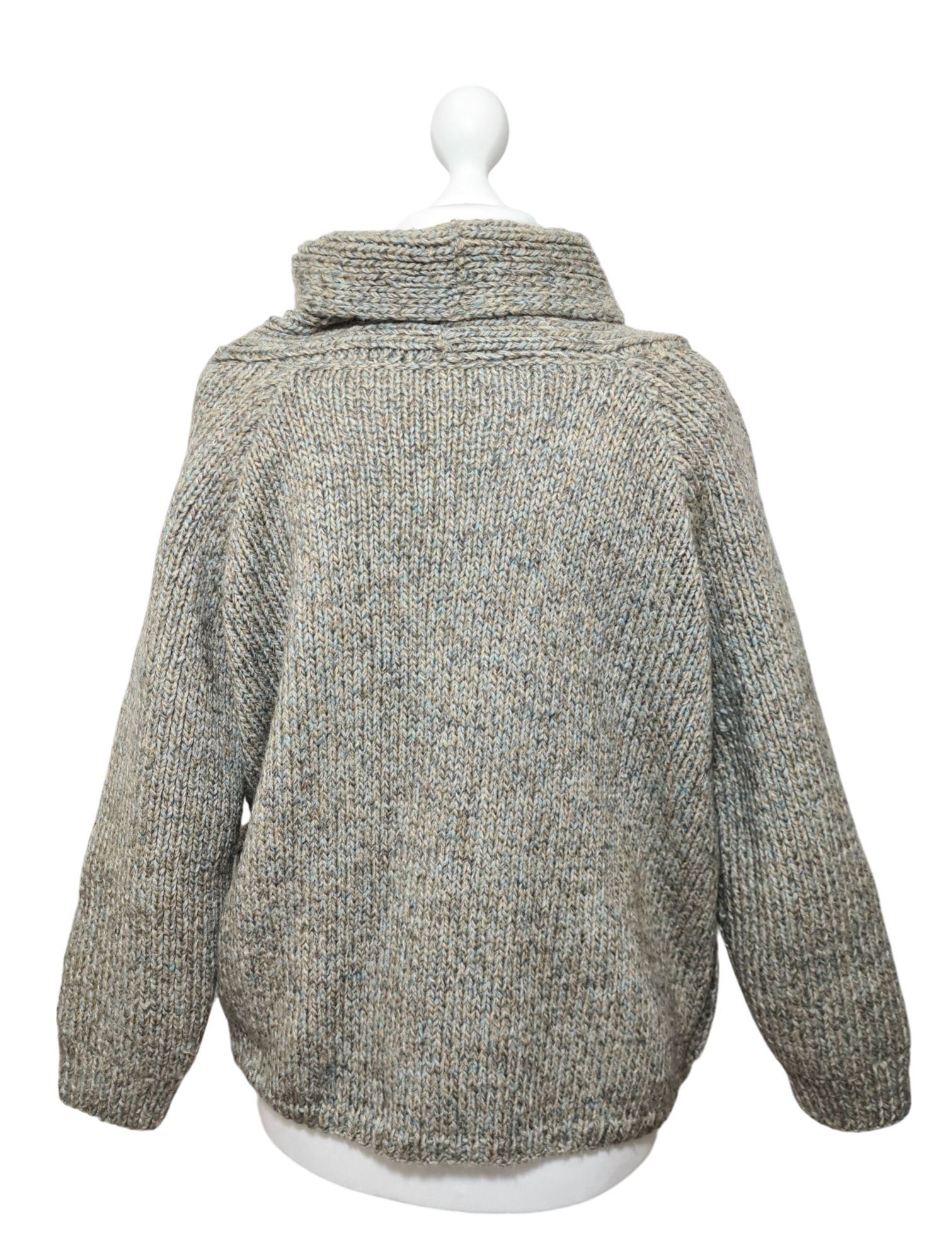 Gilet gris en laine tricotée main style rustique-chic des années 70-80 EMMAUS