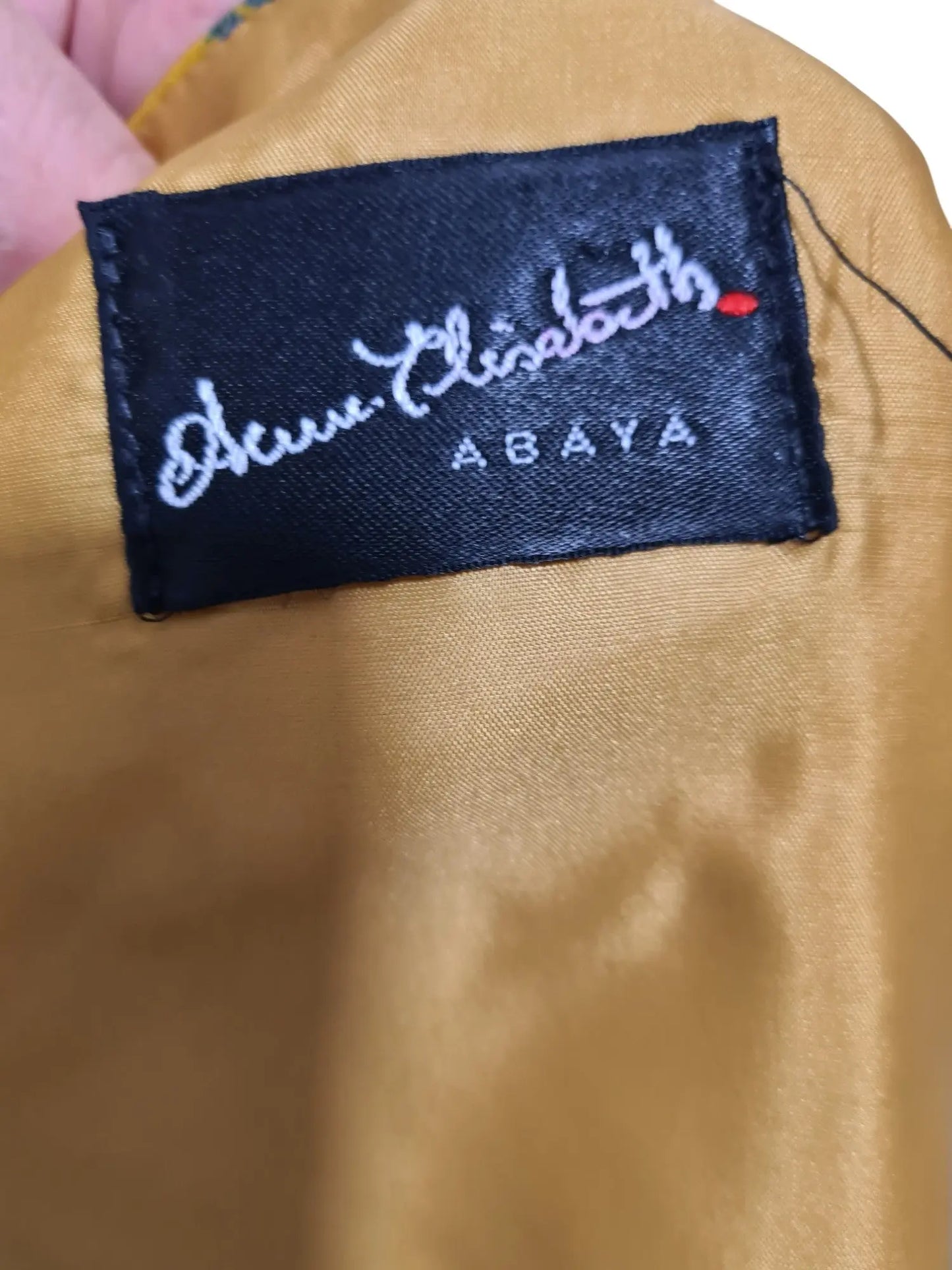 Gilet en velours jaune style bohème des années 70-80 EMMAUS