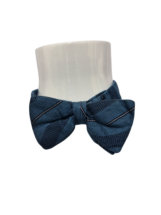Nœud papillon pure soie Carven des années 80-90 EMMAUS