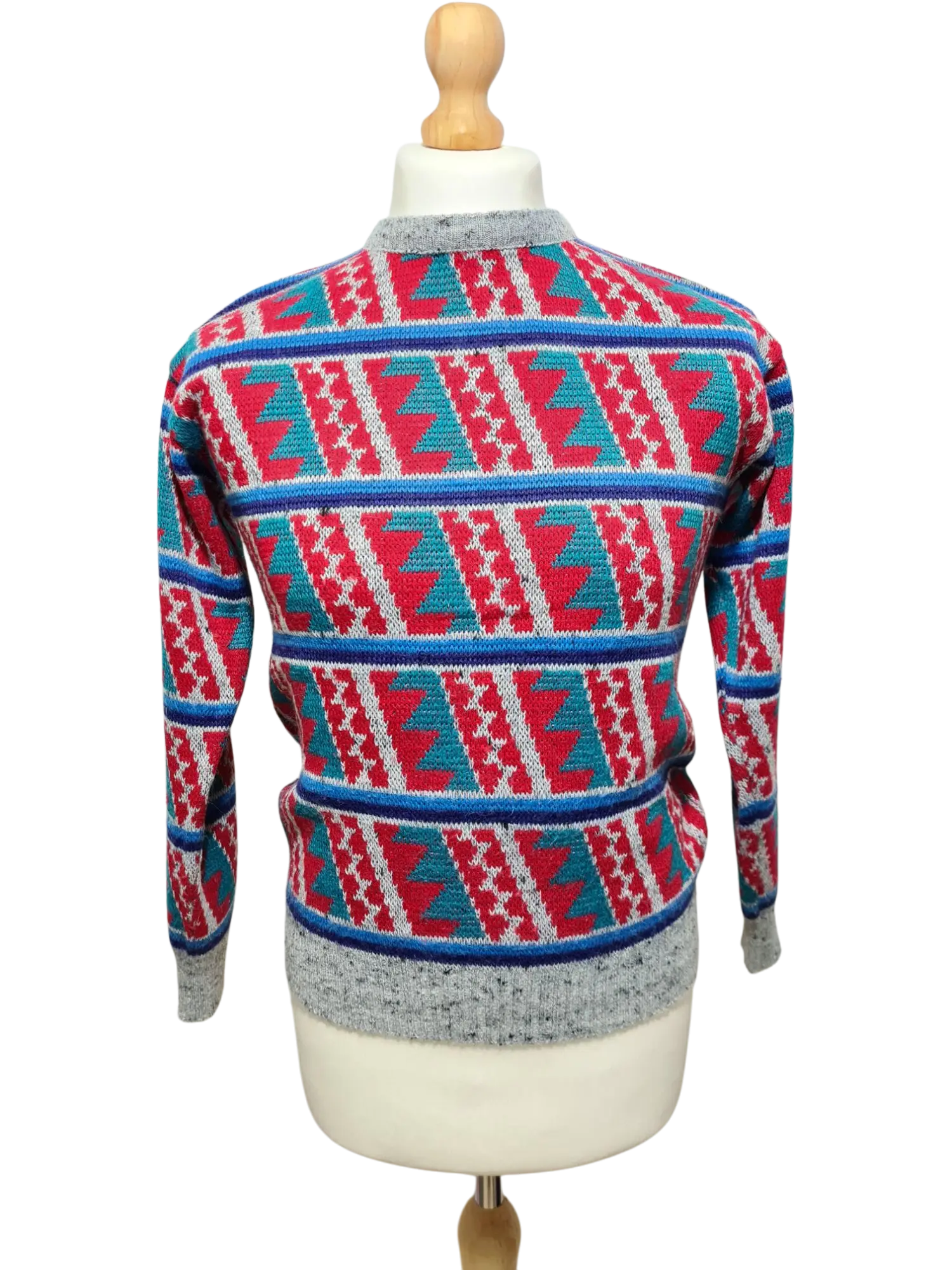 Pull homme motifs graphiques inspiration ski ou sportwear rétro des années 80-90 EMMAUS