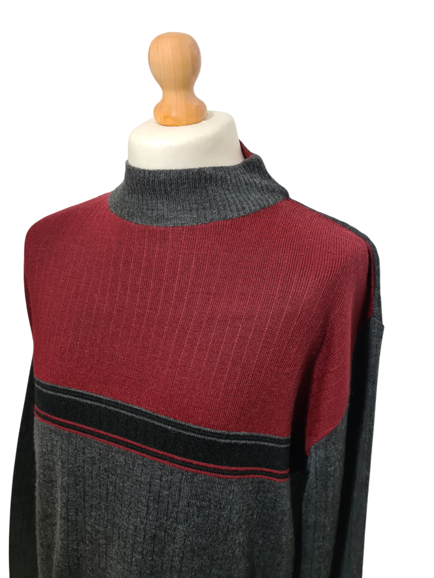 Pull Laurent Cerrer doux et chaud des années 90 EMMAUS