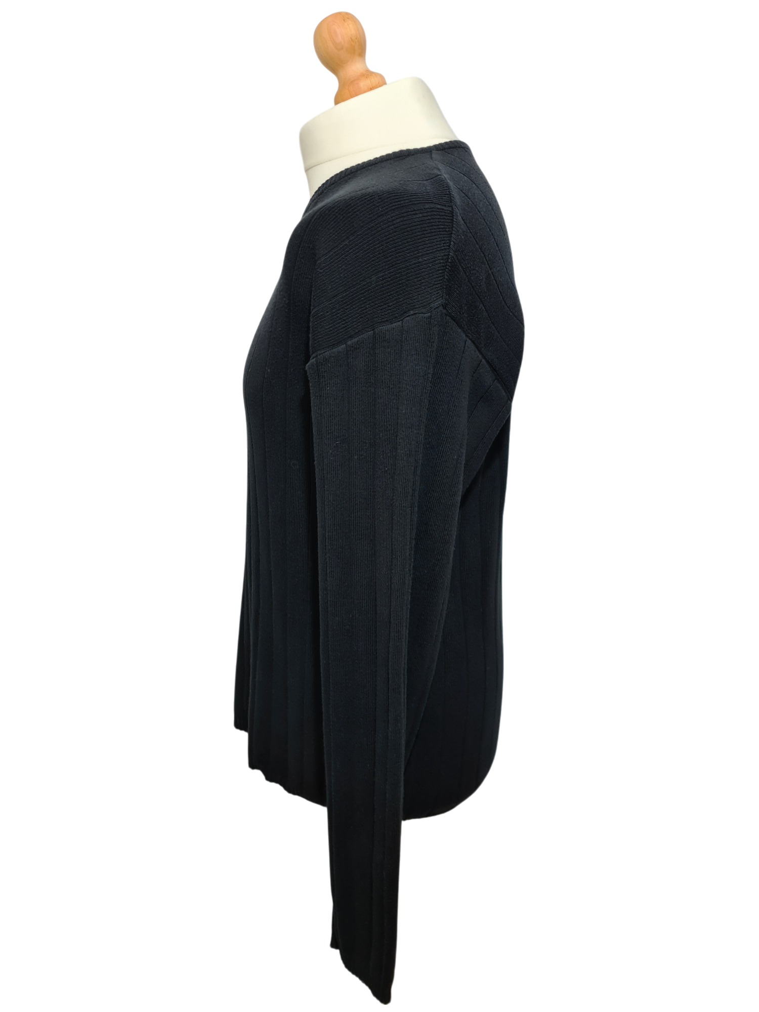 Pull noir Laurent Cerrer col V style épaules tombantes des années 90-2000 EMMAUS
