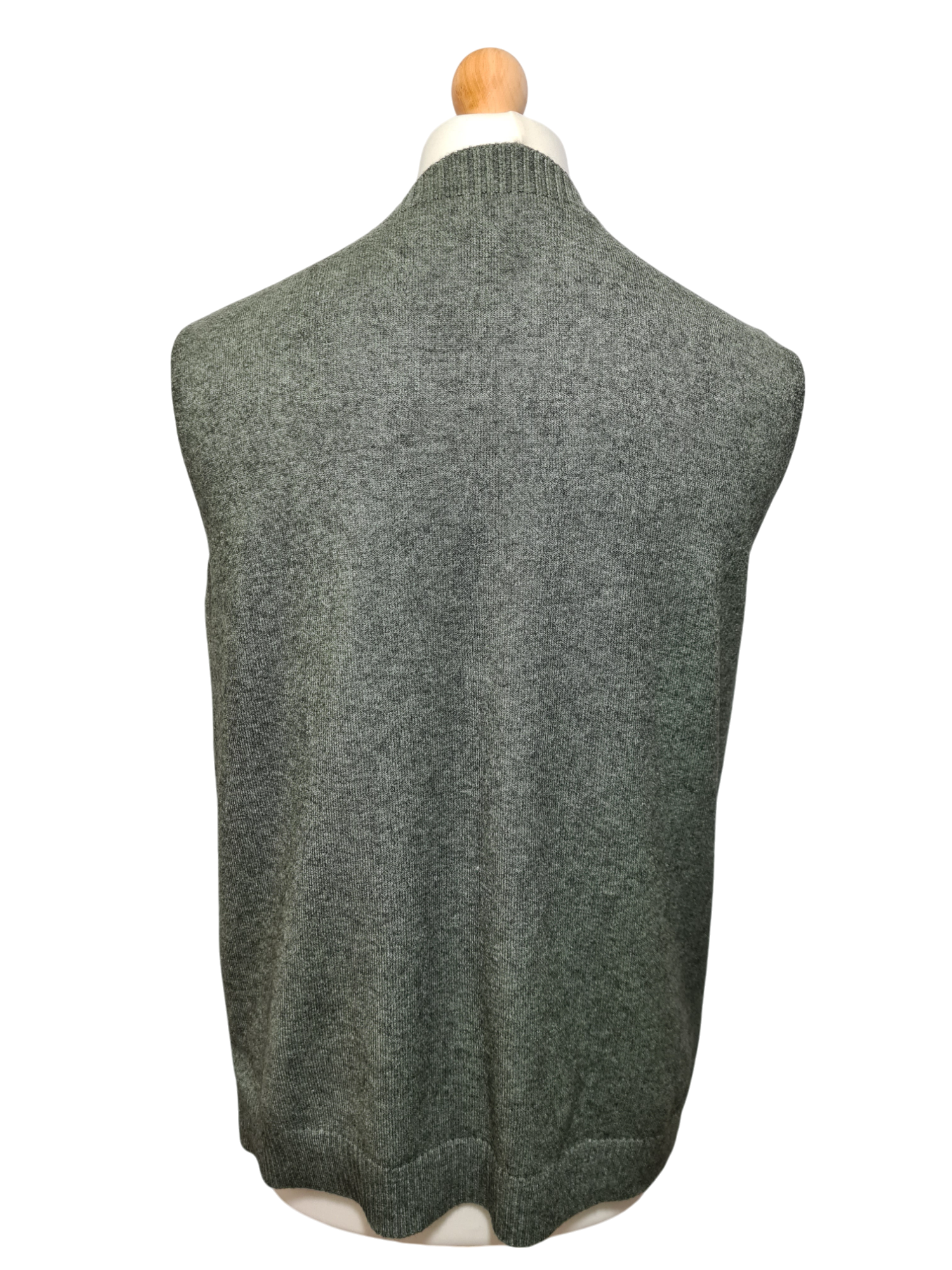 Pull homme sans manches col V des années 90-2000 EMMAUS