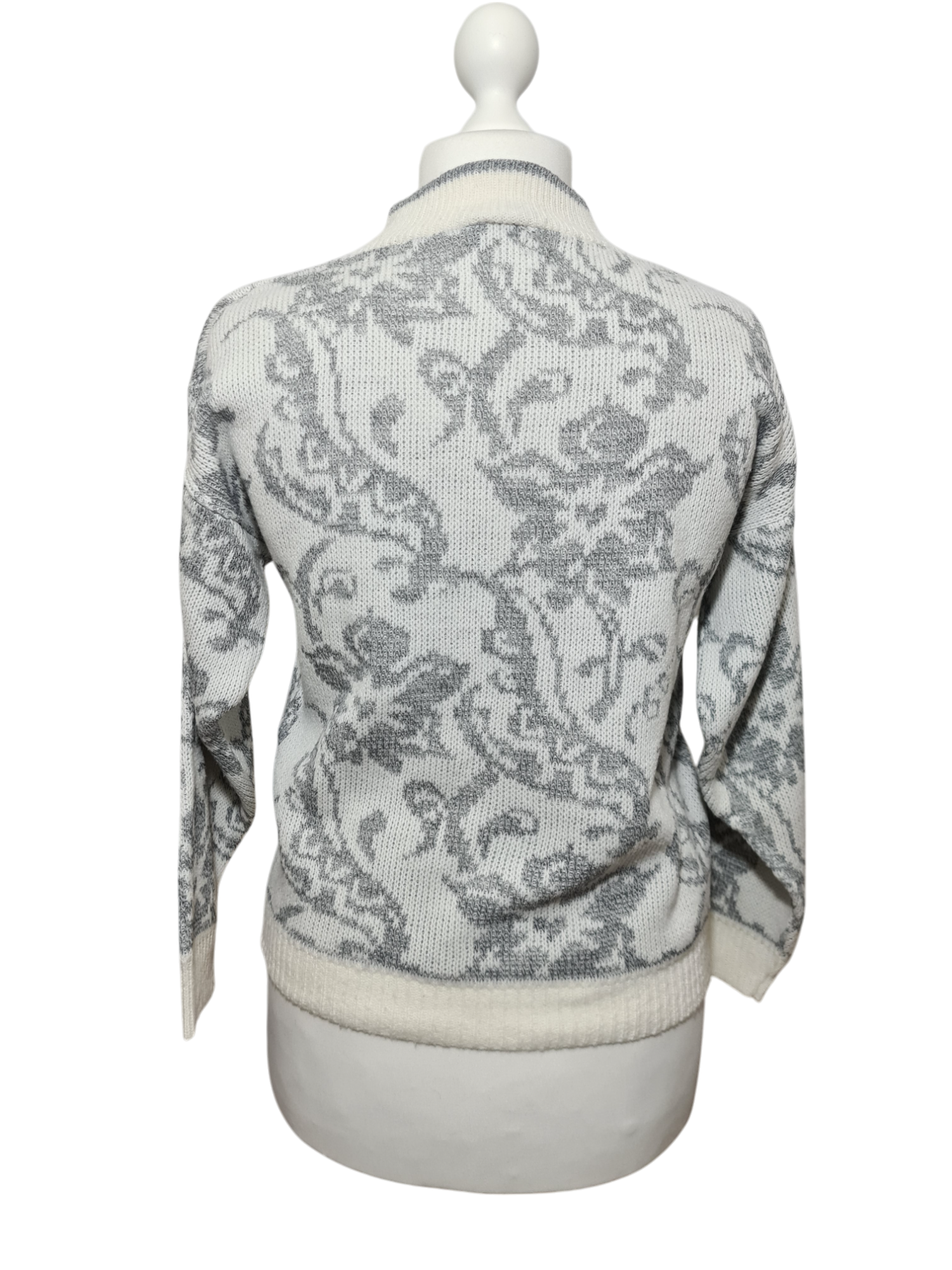 Pull femme jacquard fleuri style épaules tombantes des années 80-90 EMMAUS