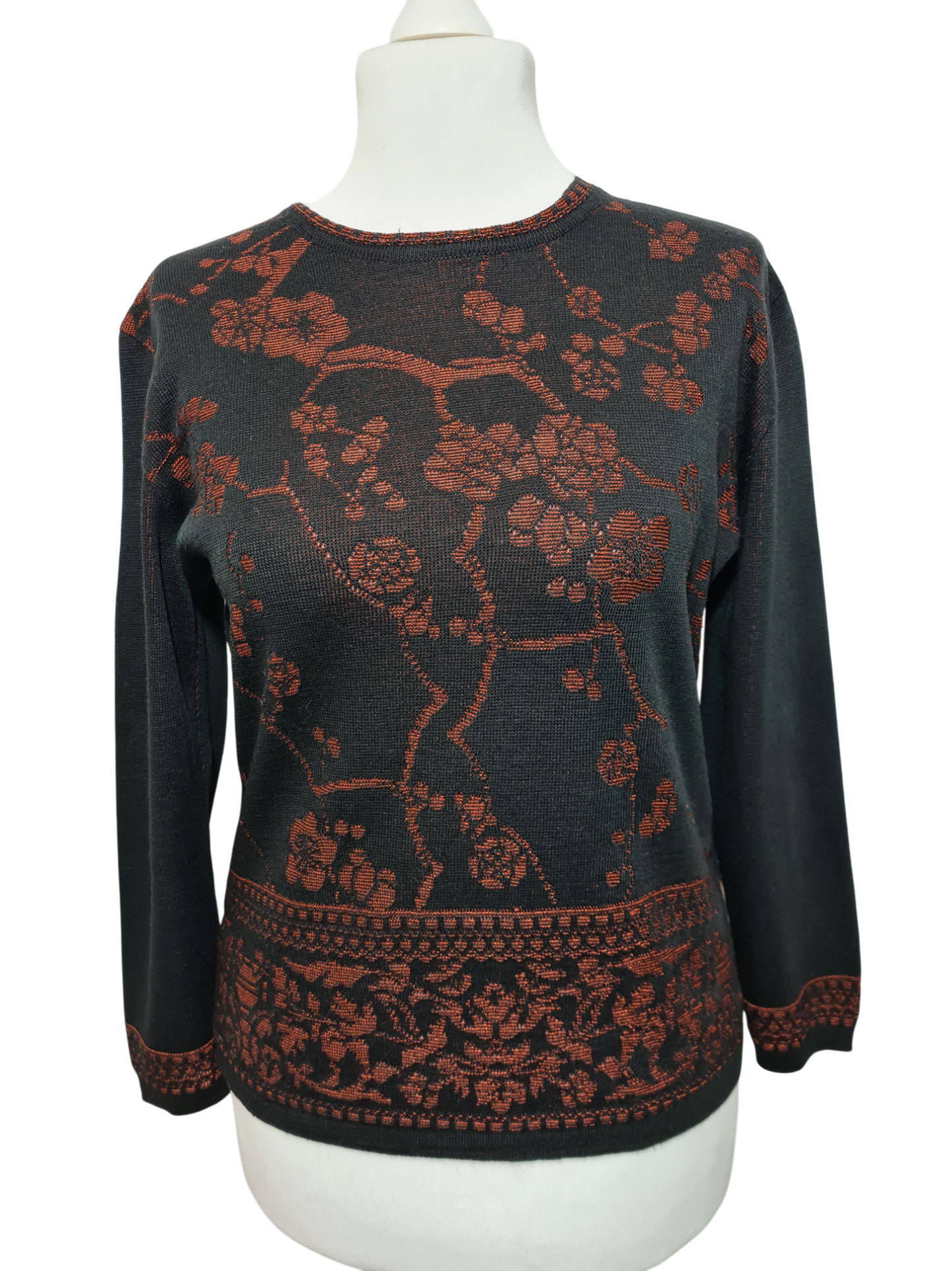 Pull jacquard fleuri noir et rouge des années 80-90 EMMAUS
