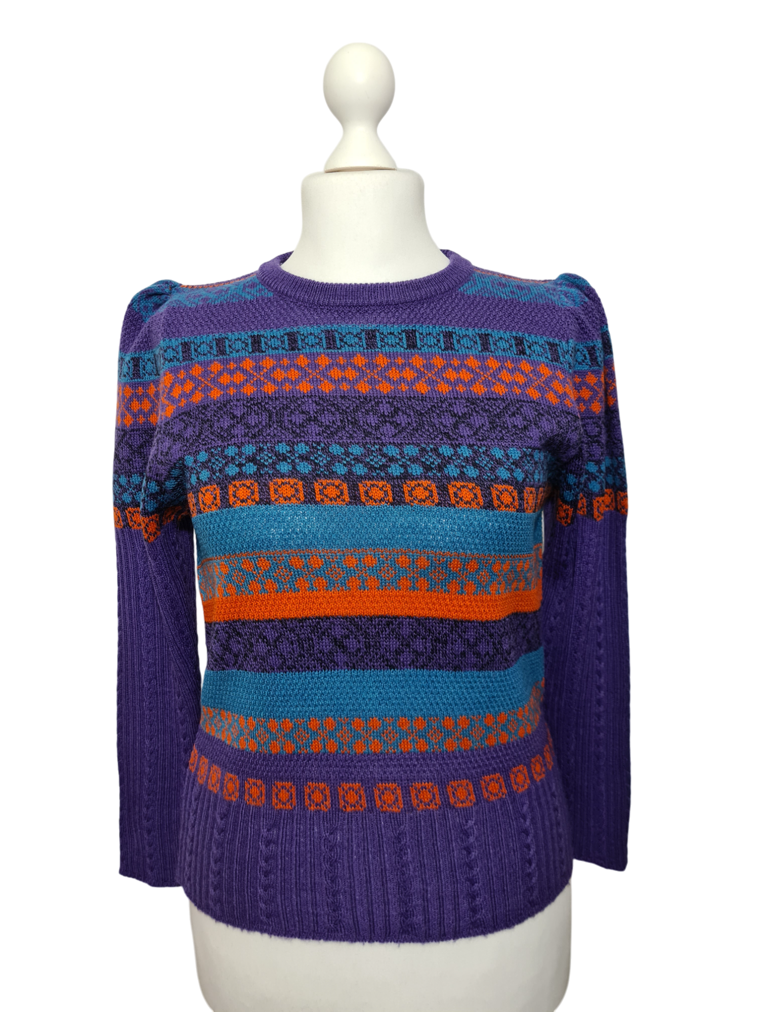 Pull violet motifs jacquard des années 70-80 EMMAUS