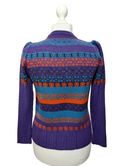 Pull violet motifs jacquard des années 70-80 EMMAUS