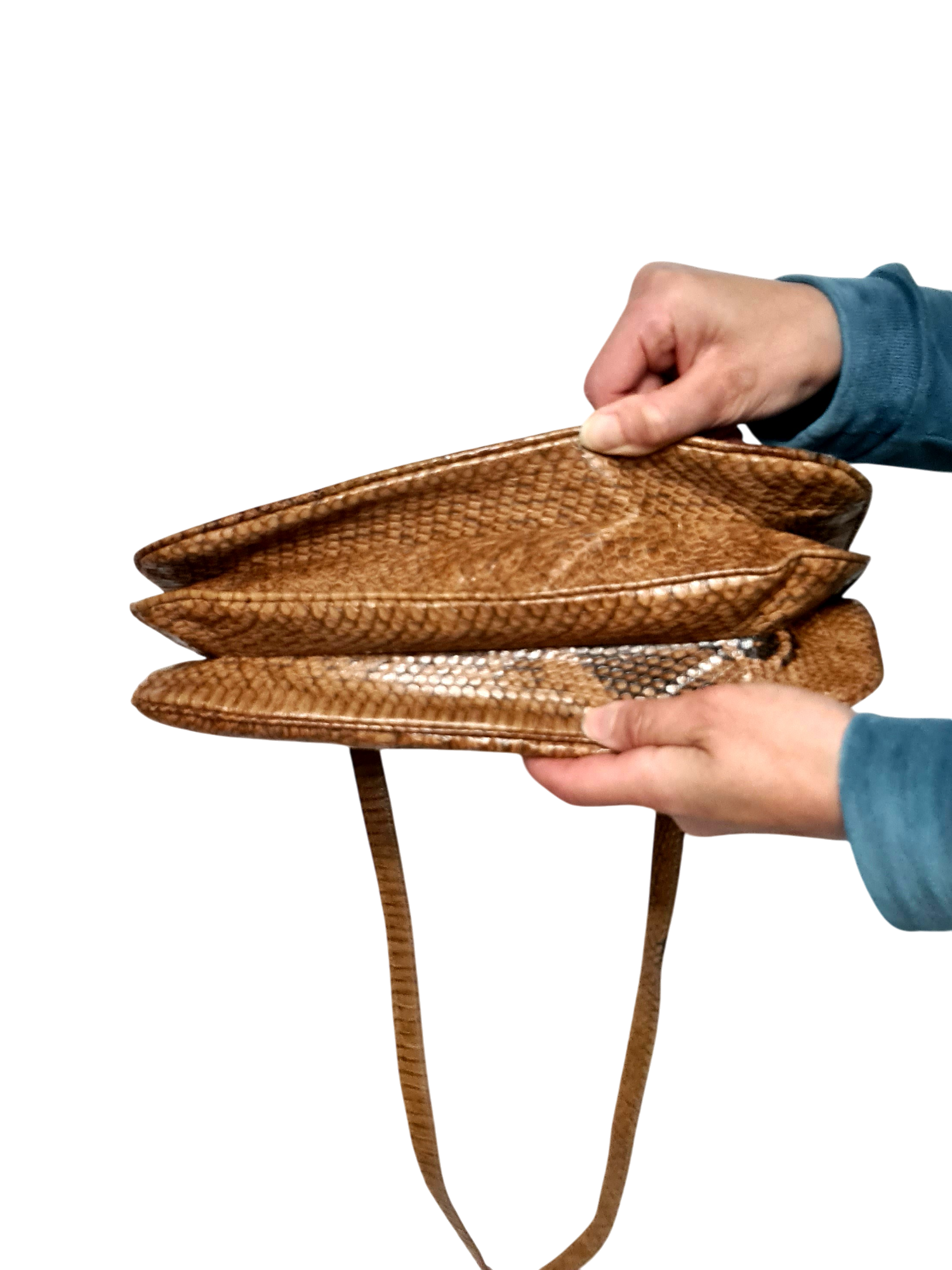 Sac à main femme à bandoulière artisanal vintage en cuir de python intérieur daim des années 60-70 Brocante