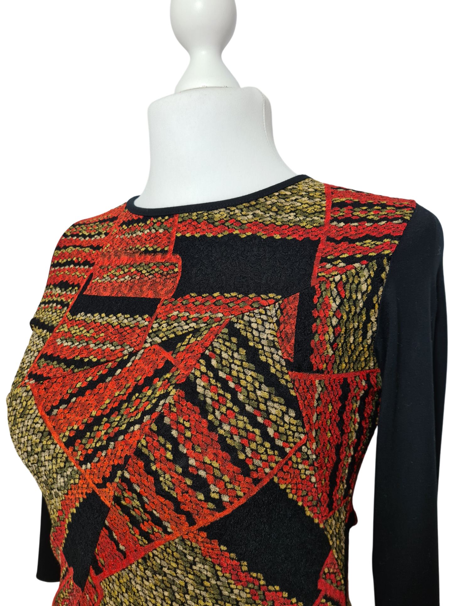 Top noir manches 3/4 à motifs dorés et rouge des années 80-90 EMMAUS