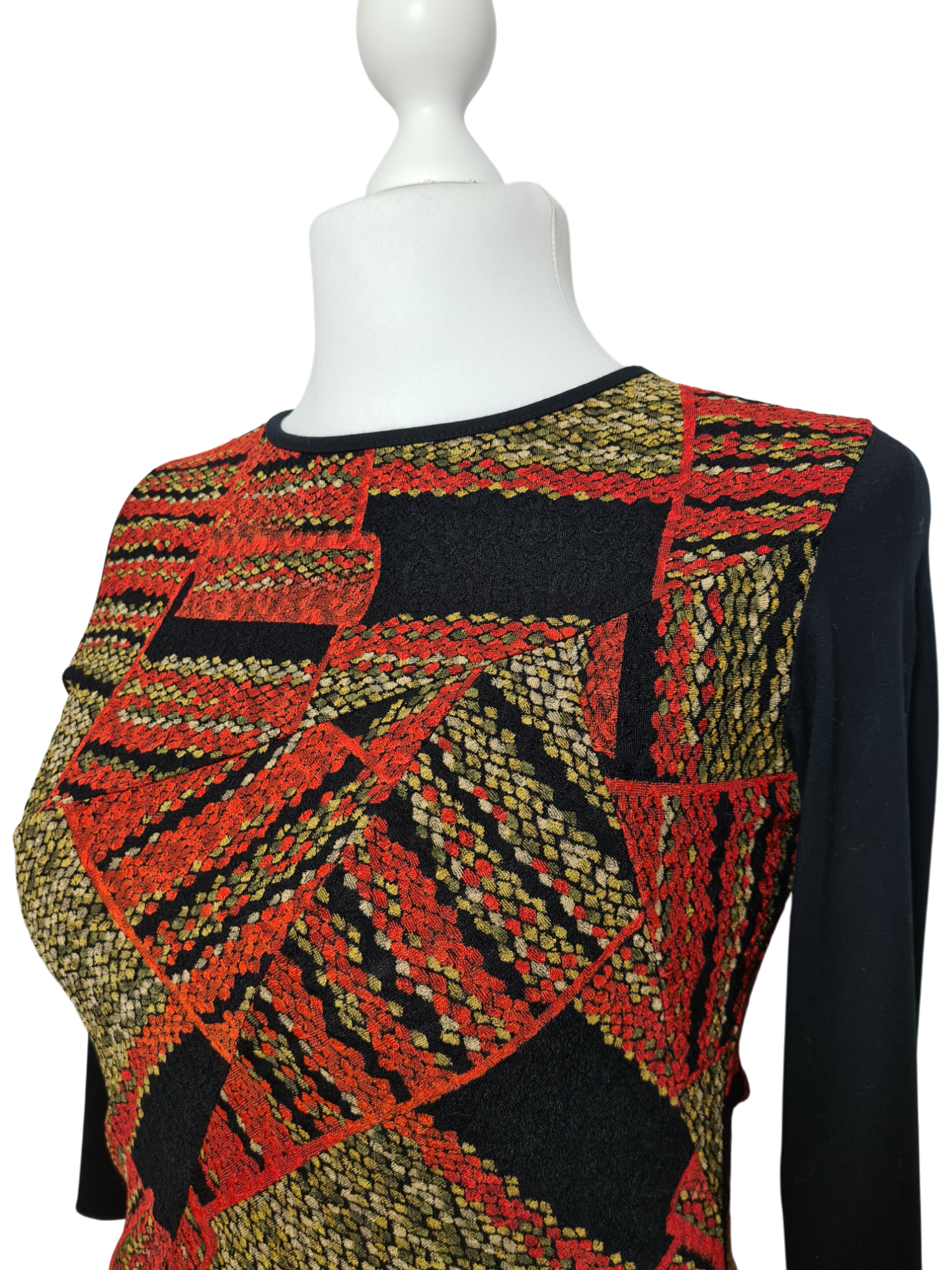 Top noir manches 3/4 à motifs dorés et rouge des années 80-90 EMMAUS